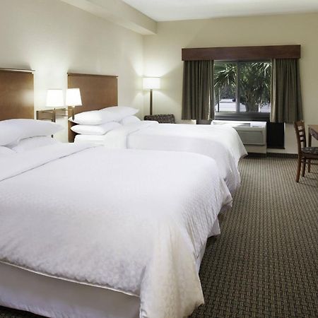 Four Points By Sheraton Fort Myers Airport Exterior foto